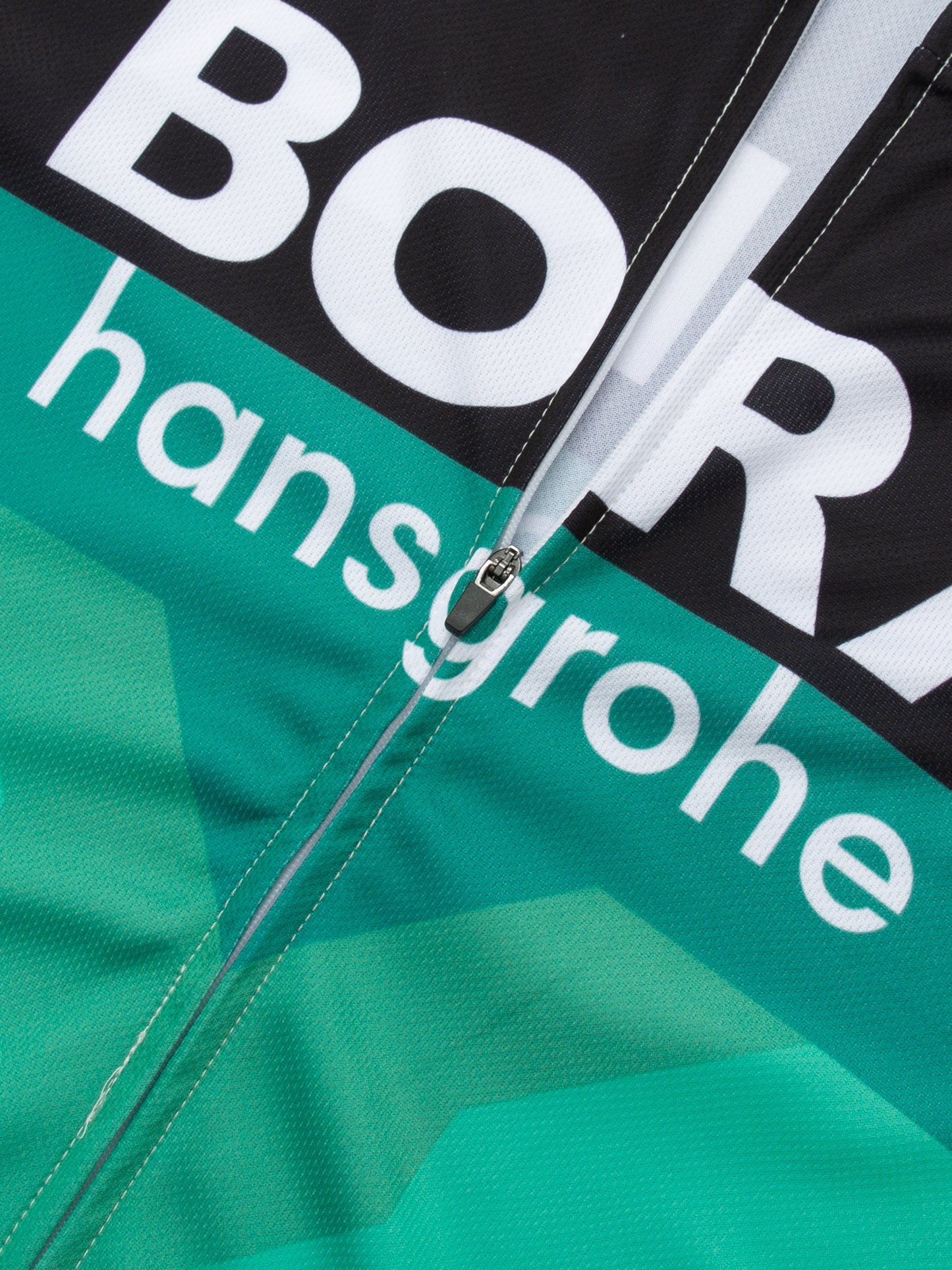 Green breathable short sleeve BORA–Hansgrohe men cycling jersey set