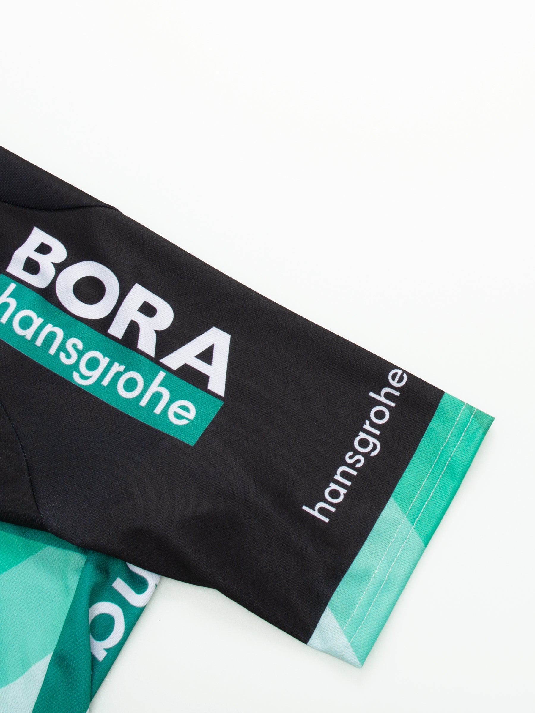 Green breathable short sleeve BORA–Hansgrohe men cycling jersey set